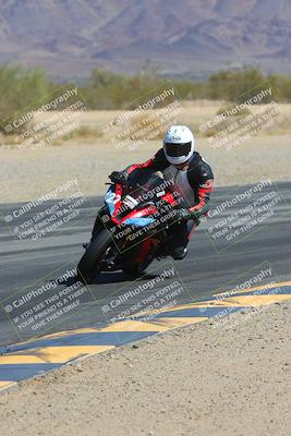 media/Mar-24-2025-Moto Forza (Mon) [[57ce5c5cff]]/1-Advanced Group/Session 3 (Turn 6 Inside)/